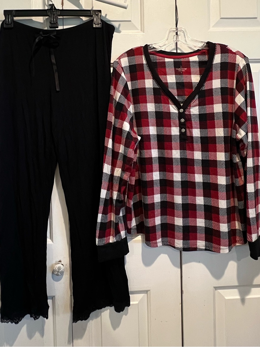 2Pc ❤️Cuddl Duds Red & Black Plaid Henley Pajama Top with Black Lounge Pants